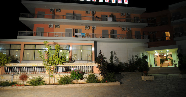 cleopatra-hotel-bf73e492dd4c9690.jpeg