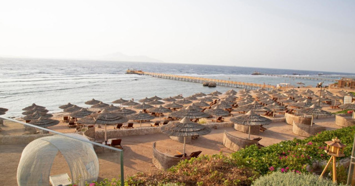 cleopatra-luxury-resort-sharm-7e72e1a1a92c070d.jpeg