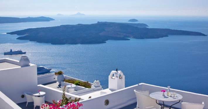 Cliff Side Suites