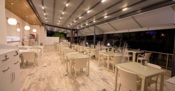 club-munamar-beach-a42044b1e991ef3b.jpeg
