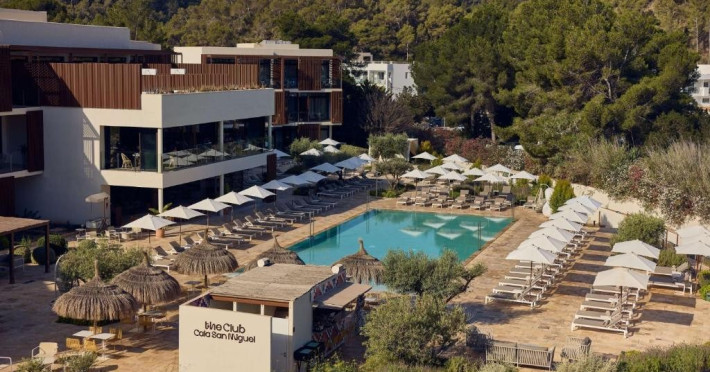 clubul-cala-san-miguel-7f4c31db3a68f6d5.jpeg