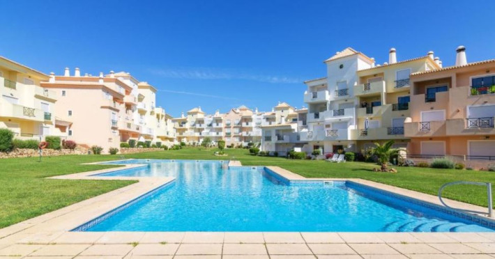 condominio-jardins-santa-eulalia-by-garvetur-8f3878cbbde9e2ef.jpeg