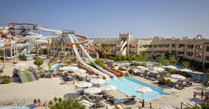 coral-sea-waterworld-resort-ac5141154cc3908b.jpeg