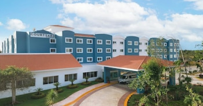 courtyard-by-marriott-cancun-airport-8e3377482d5a119c.jpeg