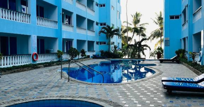 cowrie-shell-beach-apartments-b7531a8cf29dc5a1.jpeg