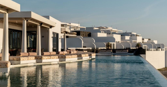 cresanto-luxury-suites-447a709969711ff7.jpeg