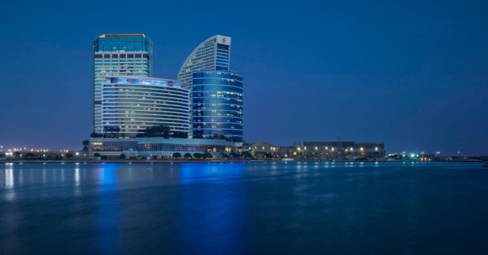 crowne-plaza-hotel-dubai-festival-city-26a6918fc1fbb88b.jpeg