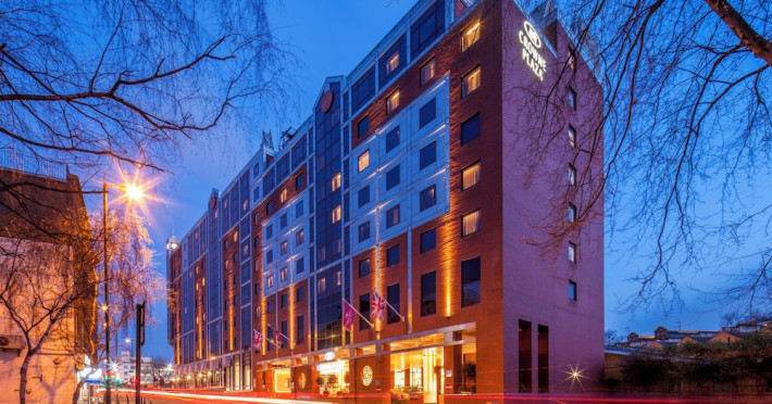 crowne-plaza-london-kings-cross-1f18b8b54a04617d.jpeg