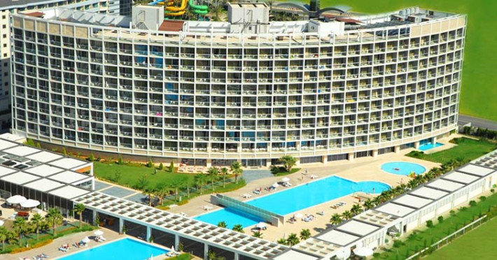 crystal-centro-resort-ex-amara-centro-ad0e87c1f9542caa.jpeg