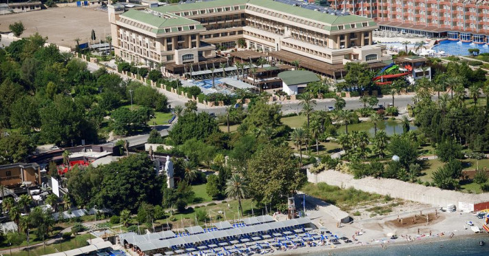 crystal-de-luxe-resort-spa-kemer-1988b61a8fbdf234.jpeg