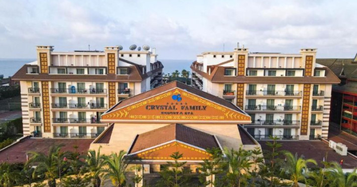crystal-family-resort-spa-aa3d98aae72ccacf.jpeg