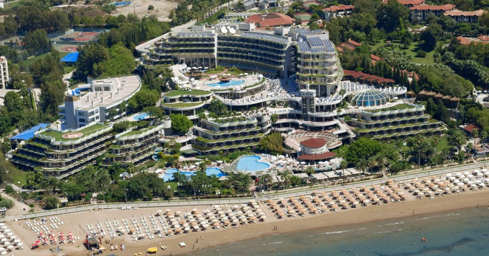 crystal-sunrise-queen-luxury-resort-spa-d84a81c716b50ceb.jpeg