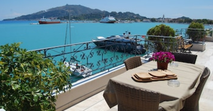 dali-luxury-rooms-3c8b2c34c6872dd3.jpeg