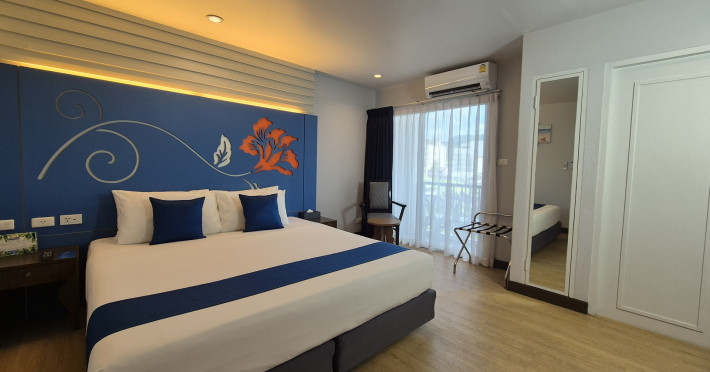 days-inn-by-wyndham-patong-beach-phuket-d0a53a239b59a1a7.jpeg