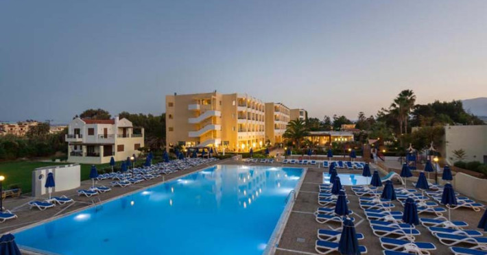 dessole-dolphin-bay-resort-a08e8b91e2d34d57.jpeg