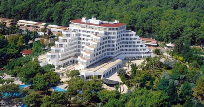 diamonds-club-kemer-6bc91ca3dbd98f2d.jpeg