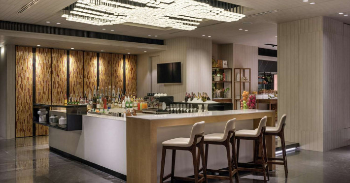 doubletree-by-hilton-bangkok-ploenchit-b1a267a77bd098cf.jpeg