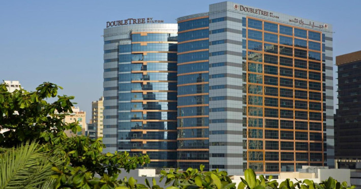 doubletree-by-hilton-hotel-and-residences-dubai-al-barsha-73bb8b05b5e6c366.jpeg