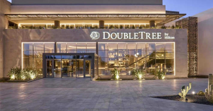 doubletree-by-hilton-mangroovy-2446621106127b3f.jpeg