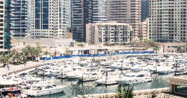 dream-inn-dubai-apartments-marina-quays-f0812d83bc2b0471.jpeg