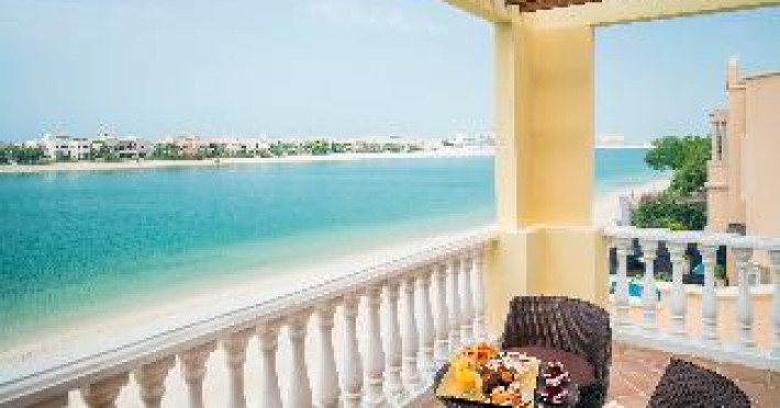 dream-inn-dubai-palm-villa-076a04cd06d1c3d4.jpeg