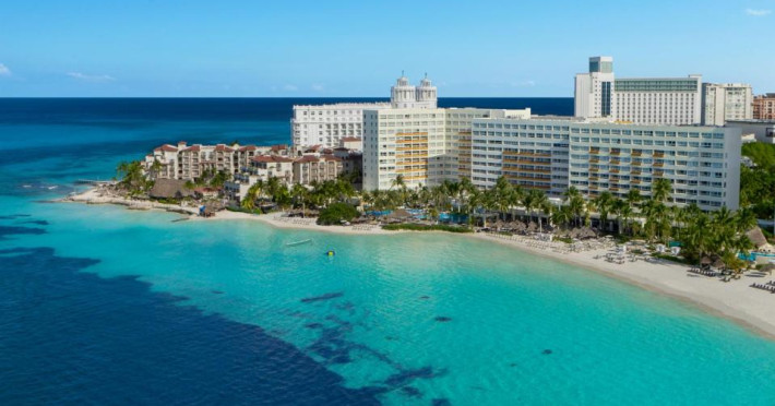 dreams-sands-cancun-resort-spa-5adf7829defa429e.jpeg