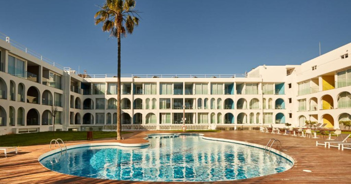 Ebano Hotel Apartments & Spa