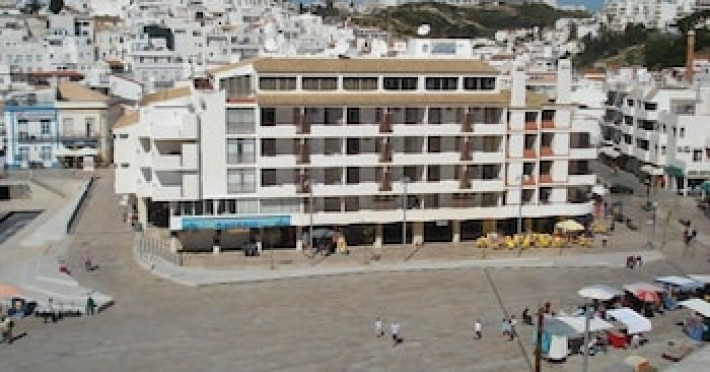 edificio-albufeira-apartamentos-albuturismo-lda-63f80995025447f3.jpeg