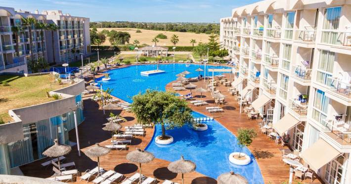 eix-alzinar-mar-suites-adults-only-5e74ced5eb29c83b.jpeg