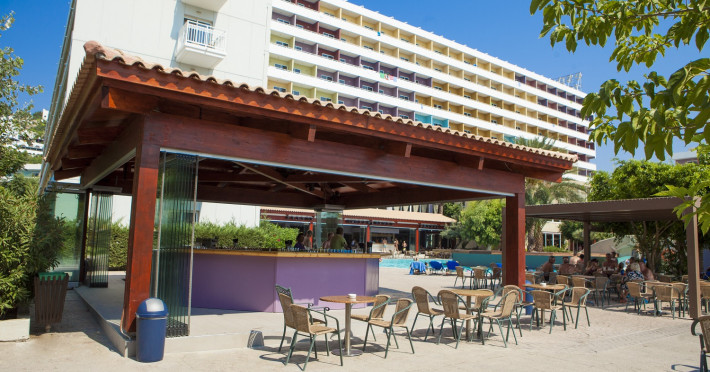 esperides-beach-hotel-b74485686b63ddca.jpeg
