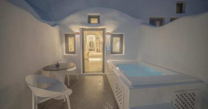 eternity-suites-santorini-bc1ea8d8a6ef24ba.jpeg