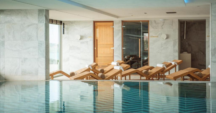 evolution-cascais-estoril-hotel-3a55466fc8165e3e.jpeg