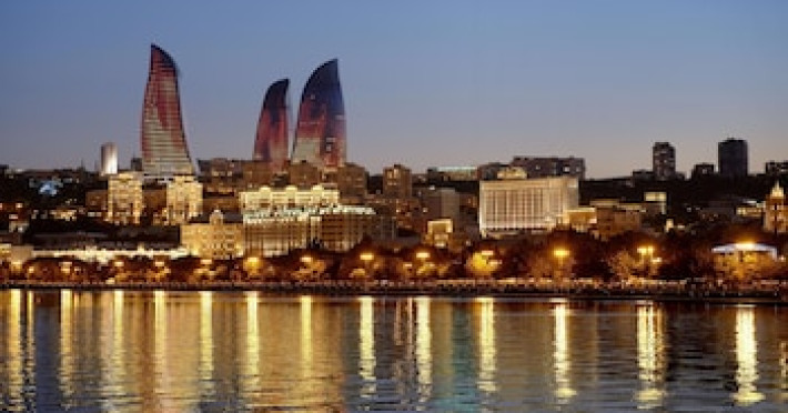 fairmont-baku-flame-towers-cd0e86262f3269ae.jpeg