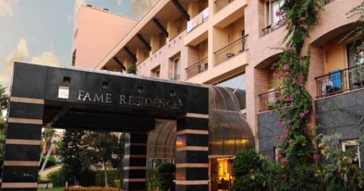 fame-beach-hotel-f34a8a25145c937a.jpeg