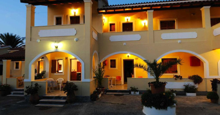 feeloxenia-corfu-apartments-6224aa0985f41c97.jpeg