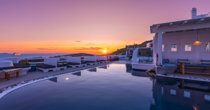 flaskos-suites-ef866e05e42402dd.jpeg