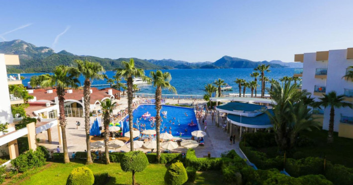 fortezza-beach-resort-hotel-b5384db9fbe5b418.jpeg