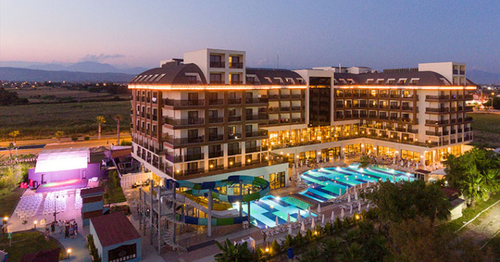 glamour-resort-spa-0a8a223c4092ffd0.jpeg