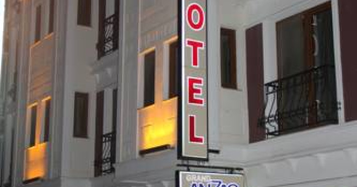 grand-anzac-hotel-4593e9e5aa88ef57.jpeg