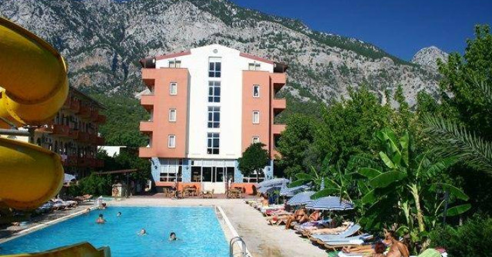 grand-hotel-derin-28507d962ac2a4de.jpeg
