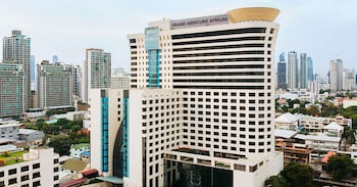 grand-mercure-bangkok-atrium-f21192c502e6c992.jpeg
