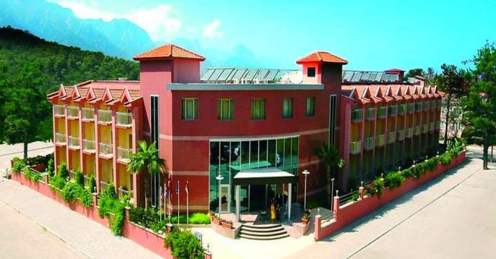 grand-nar-hotel-5f01e42c1c131d46.jpeg