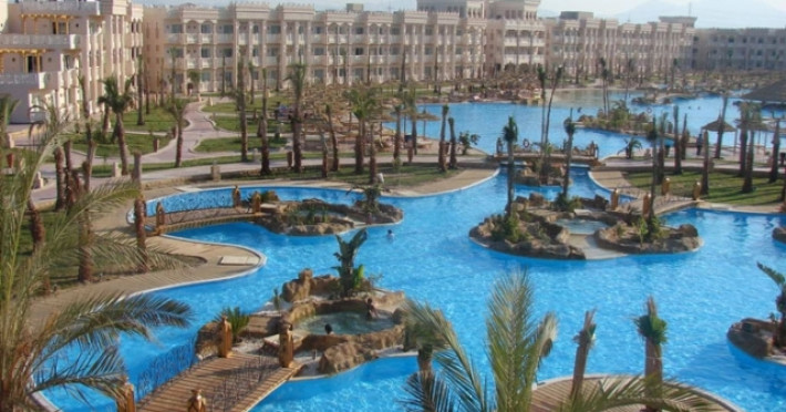 grand-rotana-beach-resort-spa-fc3af0483e8d4dc7.jpeg