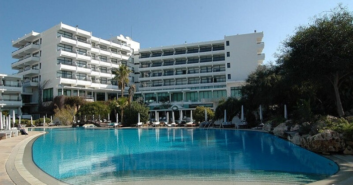 grecian-bay-hotel-6b4d9215d87b94b8.jpeg