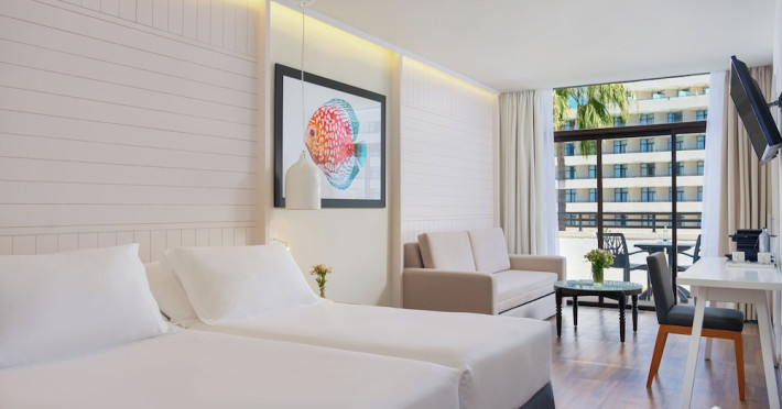 h10-conquistador-hotel-29230593df6ff451.jpeg