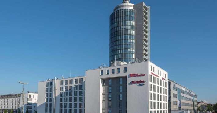 hampton-by-hilton-munich-city-west-9076823ec93ebcbf.jpeg