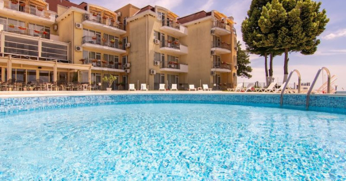 helios-hotel-balchik-12b7c8a79df07e0e.jpeg