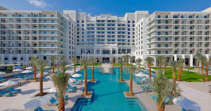 hilton-abu-dhabi-yas-island-6222b9872d3f3d42.jpeg