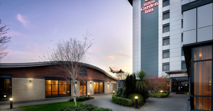 hilton-garden-inn-london-heathrow-airport-e84efaf95d75aeab.jpeg