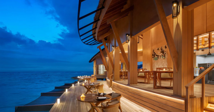 hilton-maldives-amingiri-resort-and-spa-5e77fdb7dcc14763.png